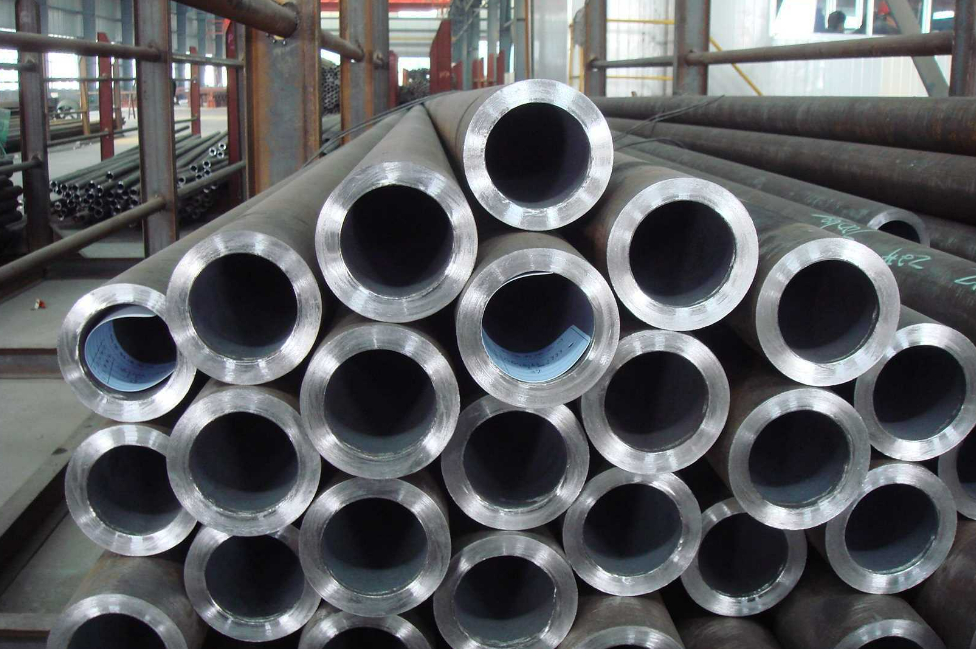 Types and Applications of Seamless Steel Pipes