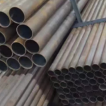 ¿Cuáles son las desventajas de los tubos de acero al carbono?