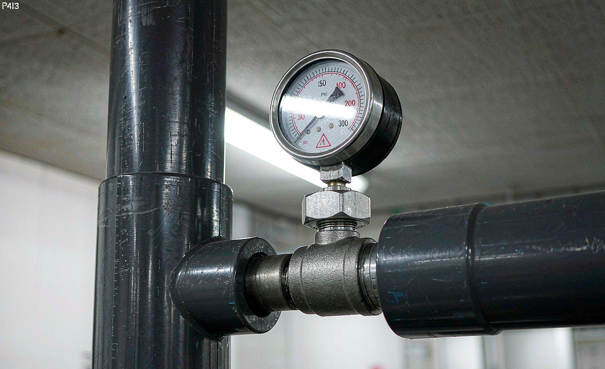 Carbon steel swage nipple installed on a process pipe for instrument connection